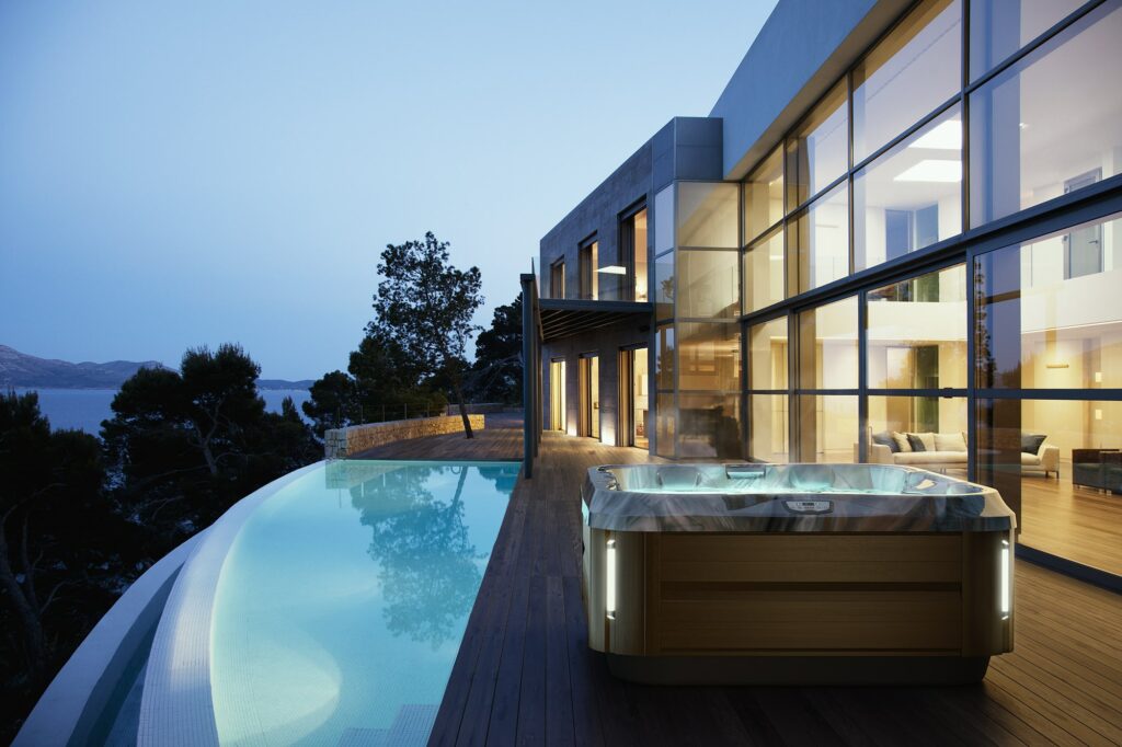 j325 jacuzzi hot tub