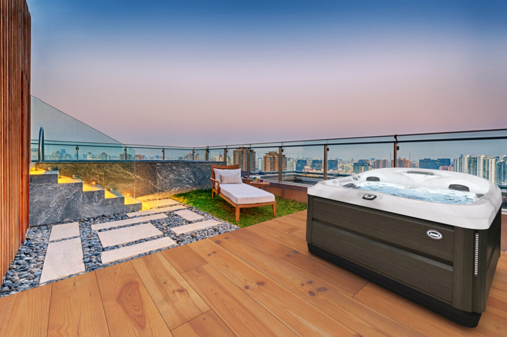 jacuzzi stay entertained at home